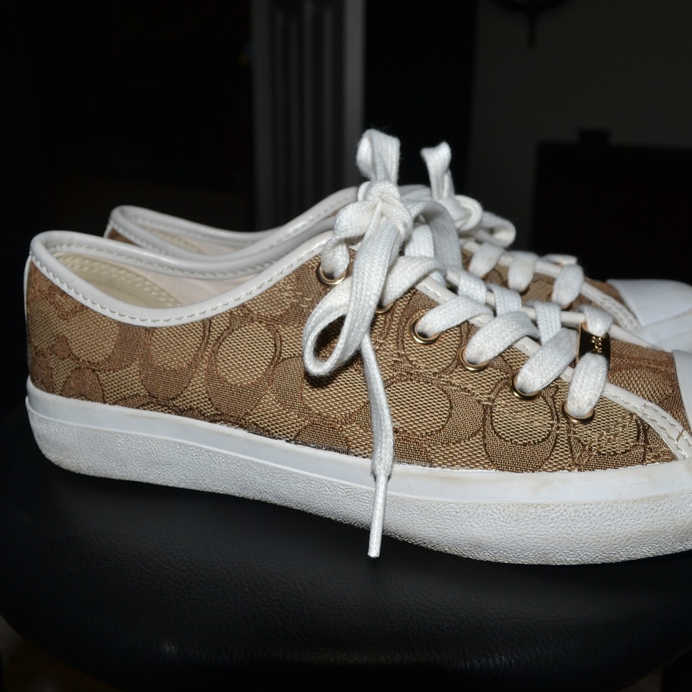 coach size 7 sneakers